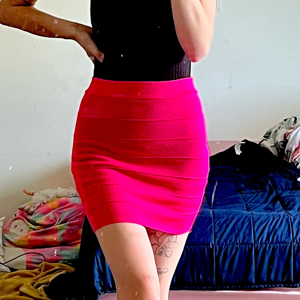 Size small bright pink tube skirt